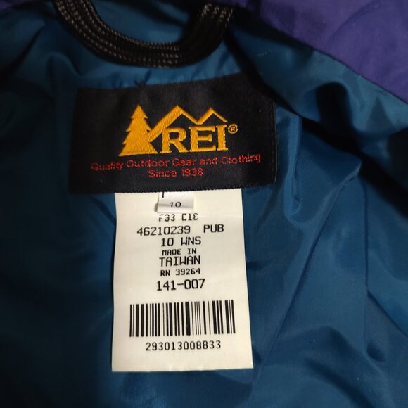 REI 3-in-1 Jacket, Size M, Women’s Nylon Jacket with hood and down insert. - Picture 10 of 10